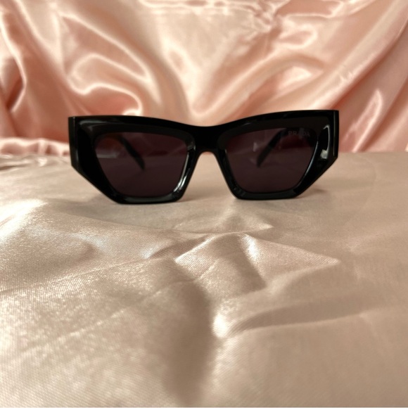 Prada sunglasses womens with case cat eye chunky large frames - Picture 3 of 5